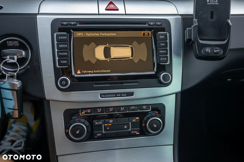 Volkswagen Passat 2.0 TDI Highline - 30