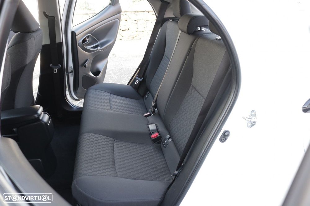Toyota Yaris 1.5 HDF Comfort Plus - 24