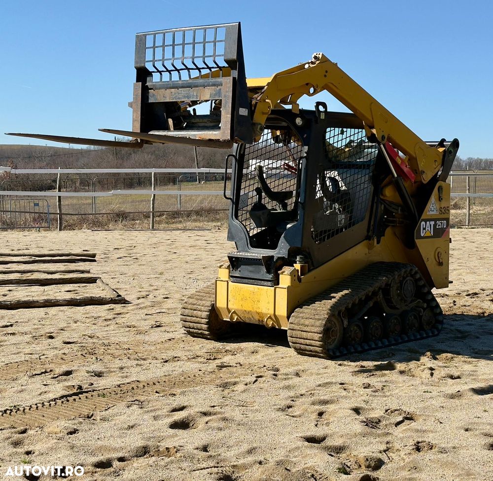 Caterpillar 257D - 4