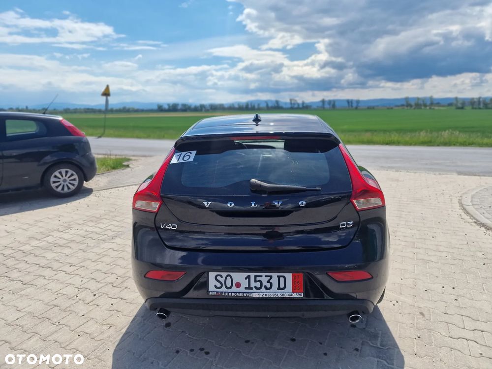 Volvo V40 D3 Geartronic Momentum - 12