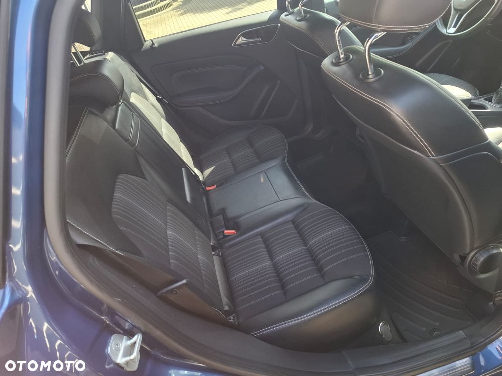 Mercedes-Benz Klasa B 180 CDI (BlueEFFICIENCY) - 23