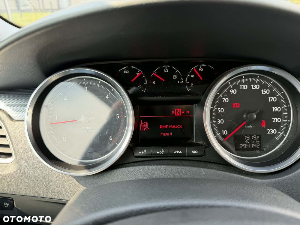 Peugeot 508 1.6 e-HDi Active S&S - 10