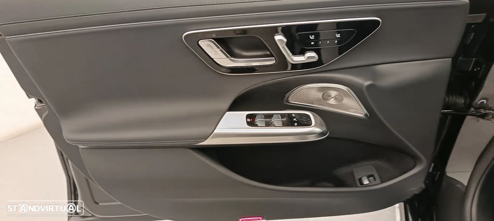 Mercedes-Benz E 300 - 25