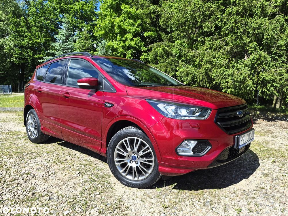 Ford Kuga 1.5 EcoBoost 2x4 ST-Line - 4