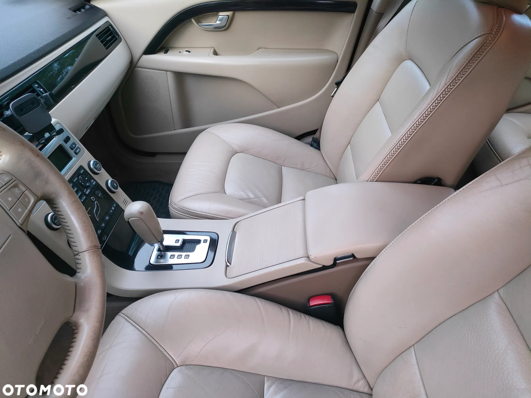 Volvo XC 70 - 18