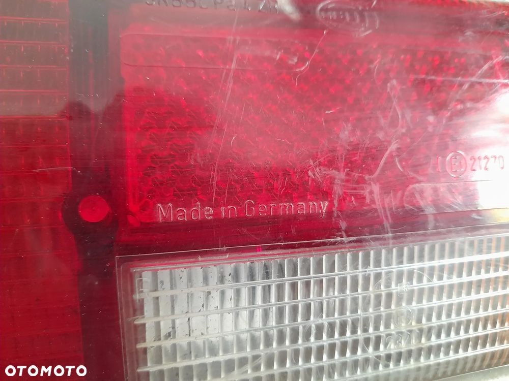 Lampa prawy tył Mercedes W114 W115 Hella SRBBLPa4ZR - 2