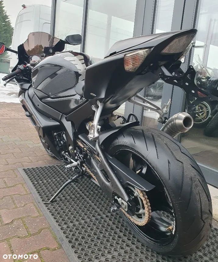 Suzuki GSX-R - 3