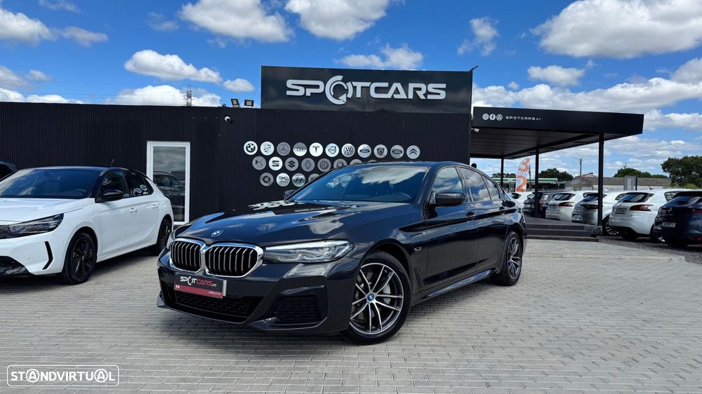 BMW 530 e Pack M - 1