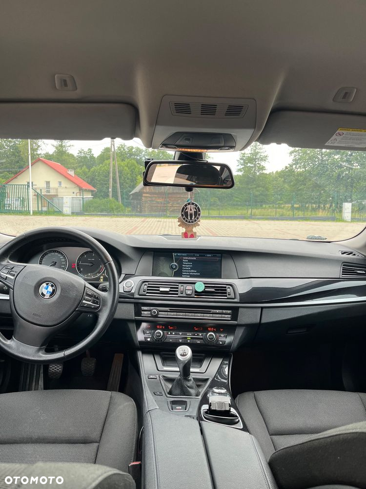 BMW Seria 5 520d - 7