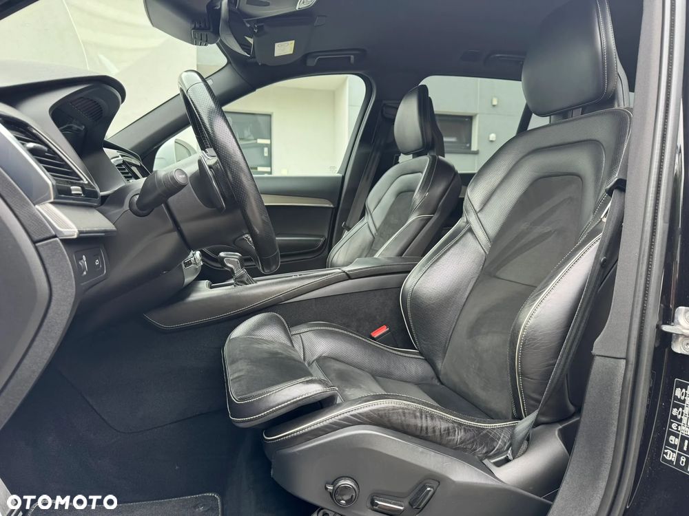 Volvo XC 90 D5 AWD Geartronic RDesign - 18