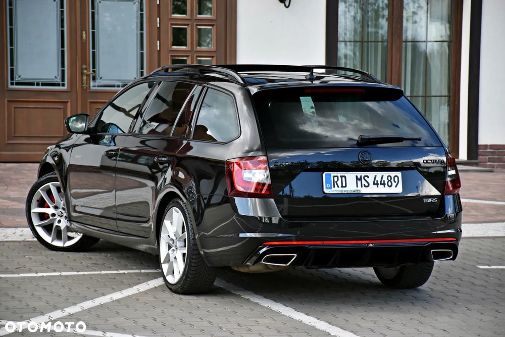 Skoda Octavia 2.0 TDI DSG RS - 14