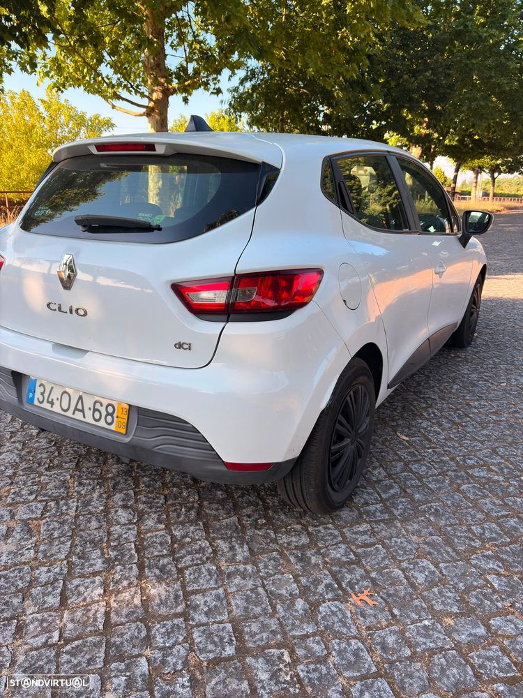 Renault Clio - 6