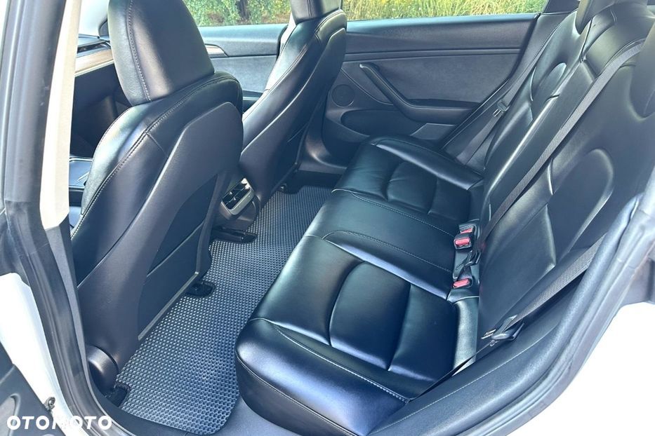 Tesla Model 3 Langstreckenbatterie Allradantrieb Dual Motor Performance - 13