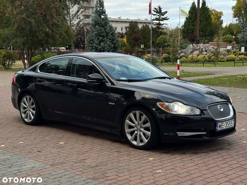 Jaguar XF - 7