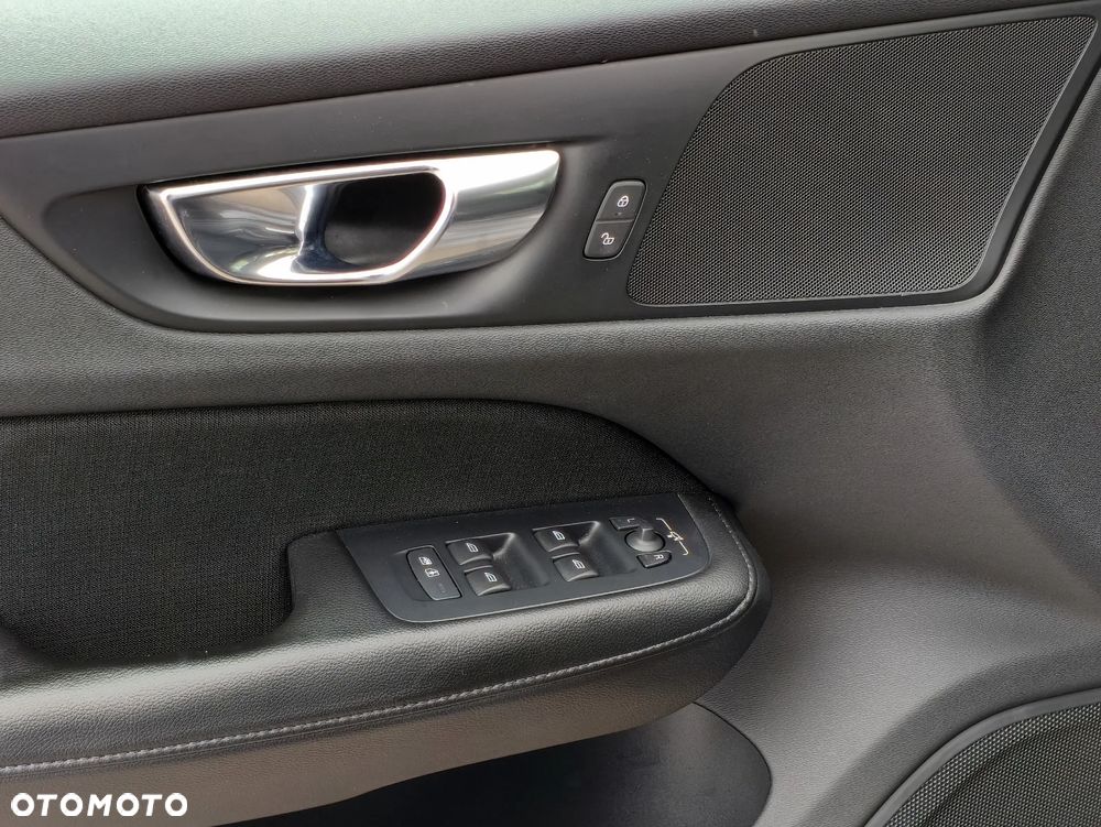 Volvo V60 B4 D Geartronic Momentum Pro - 15