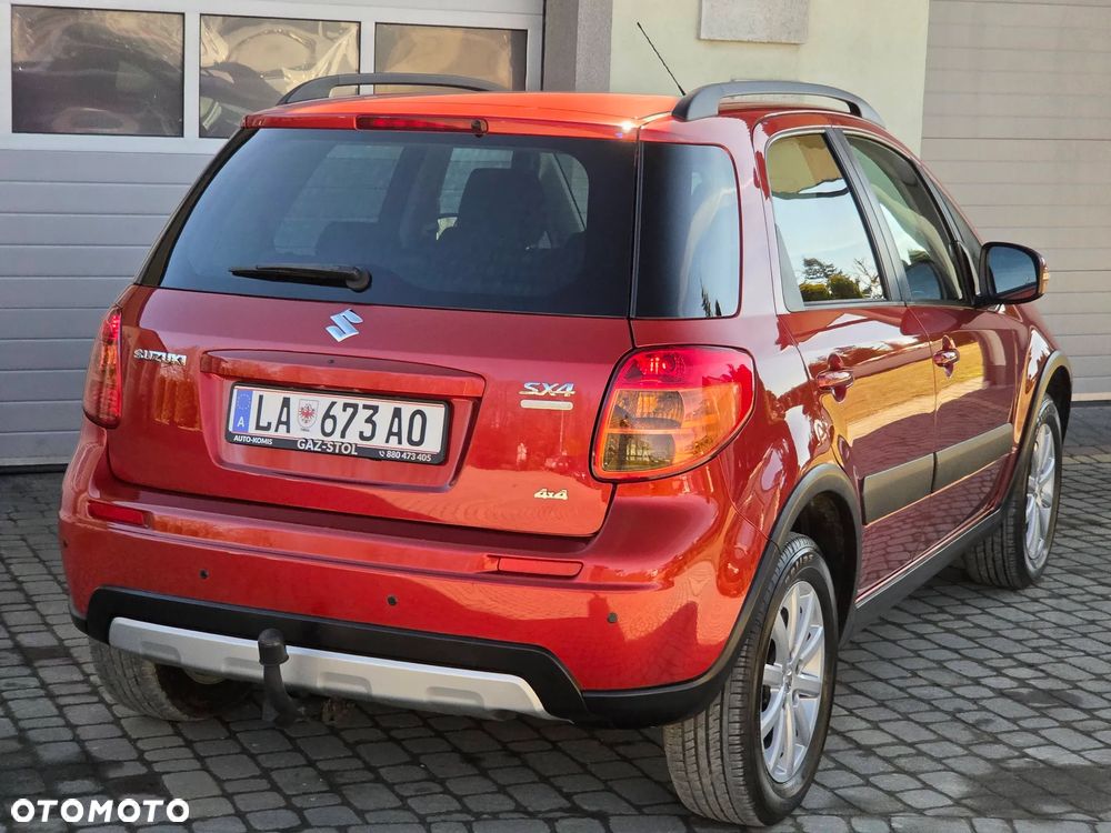 Suzuki SX4 1.6 VVT 4x4 Style - 16