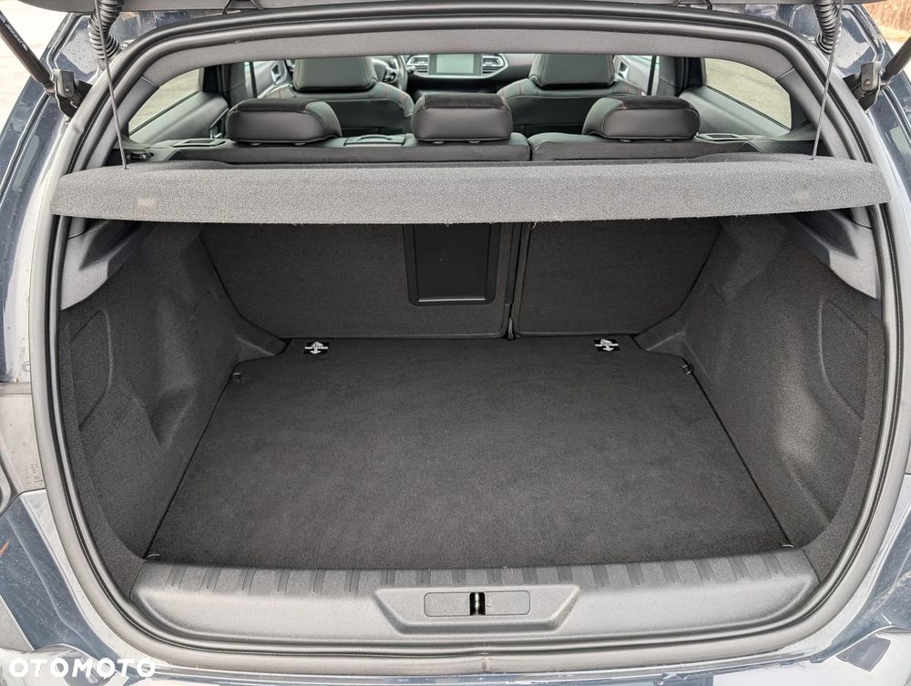 Peugeot 308 - 18