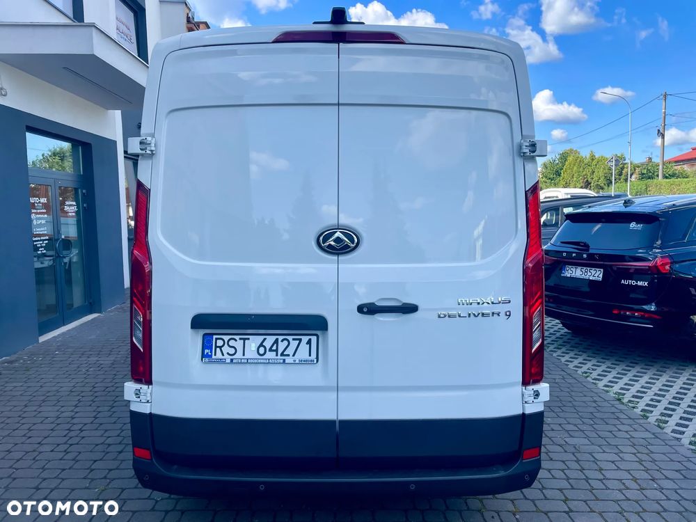 Maxus Deliver 9 - 6