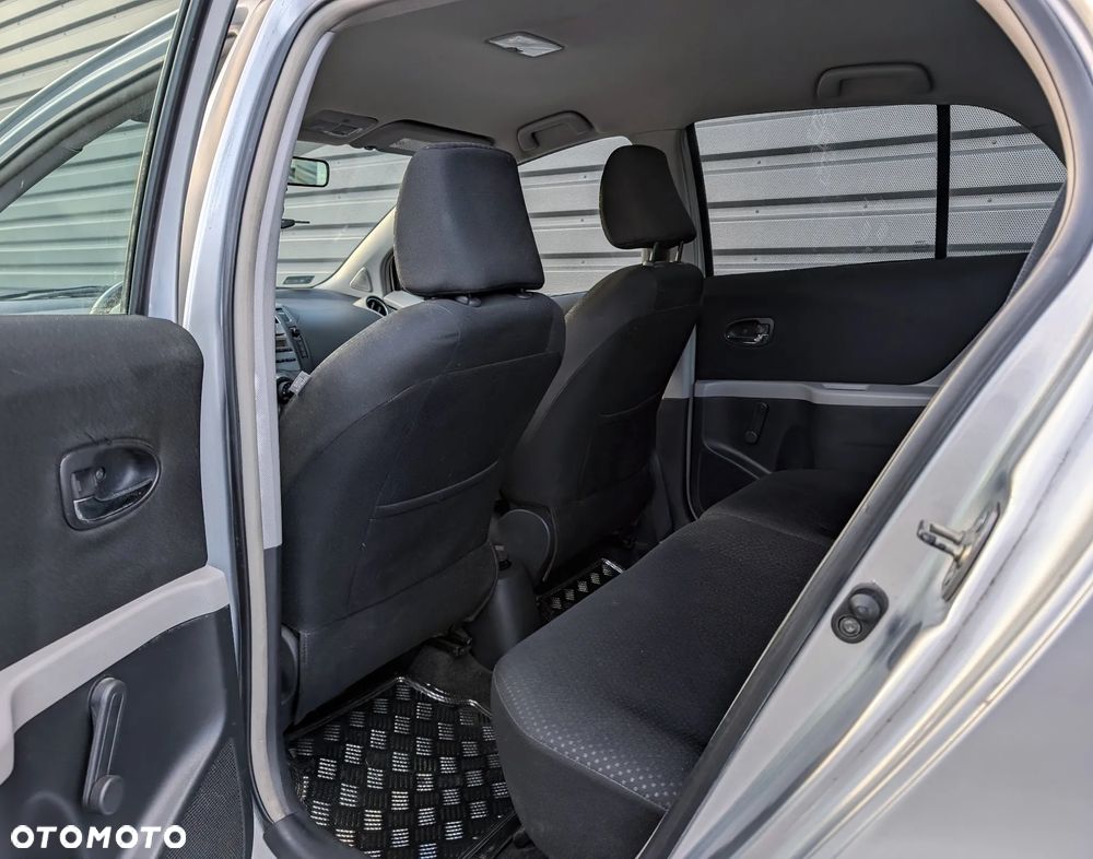 Toyota Yaris 1.33 VVT-i Multi Mode Sol - 8