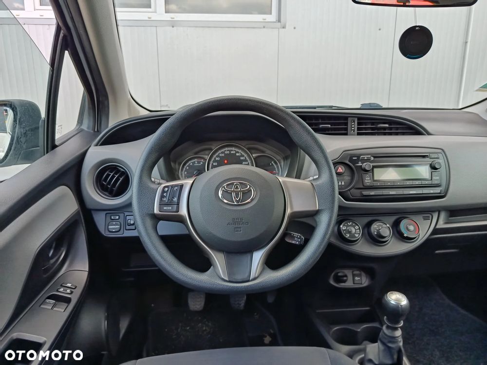 Toyota Yaris 1.4 D-4D Active - 11