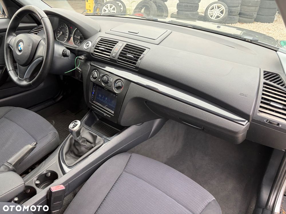BMW Seria 1 - 38