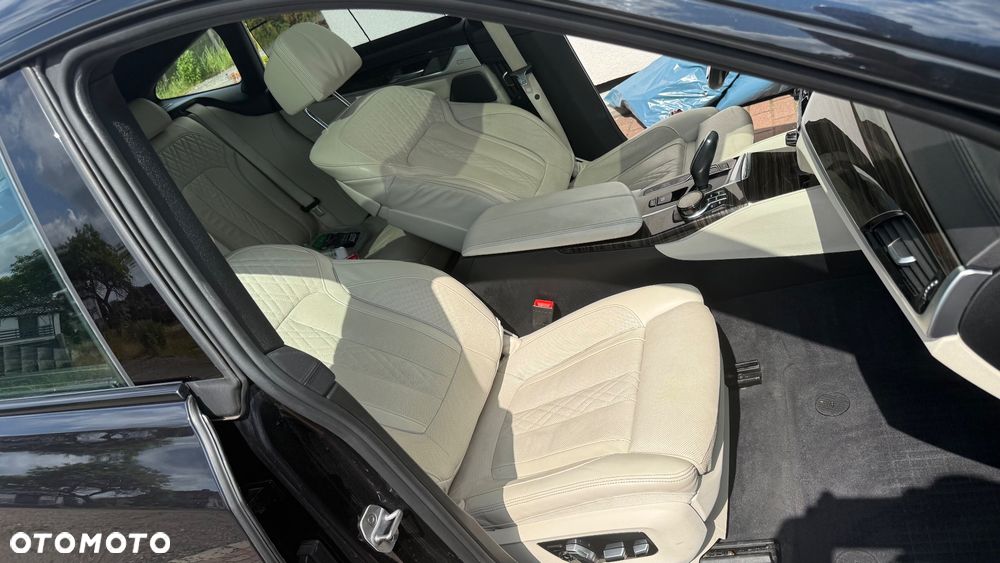 BMW 6GT 640i xDrive - 14