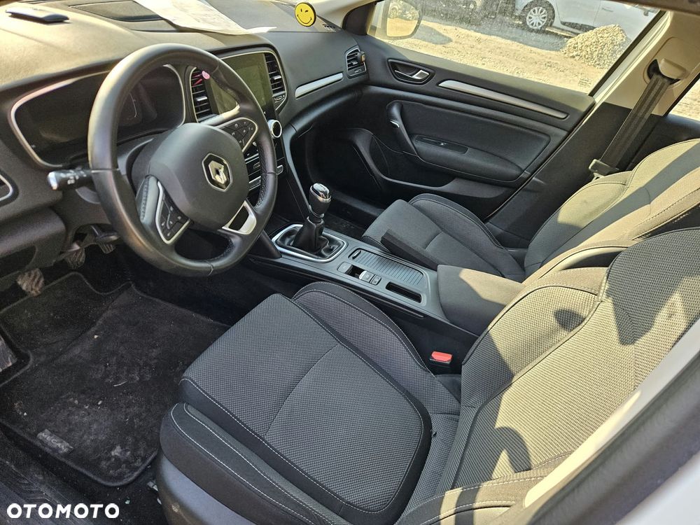 Renault Megane 1.5 Blue dCi Zen - 19