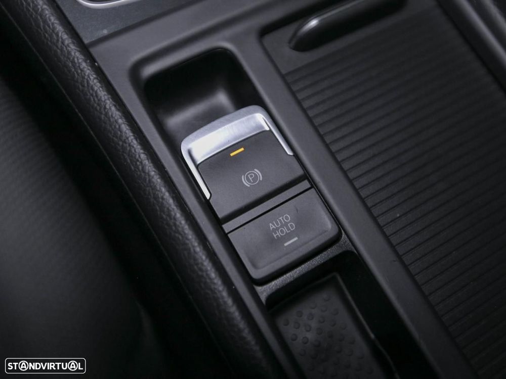 VW e-Golf AC/DC - 17