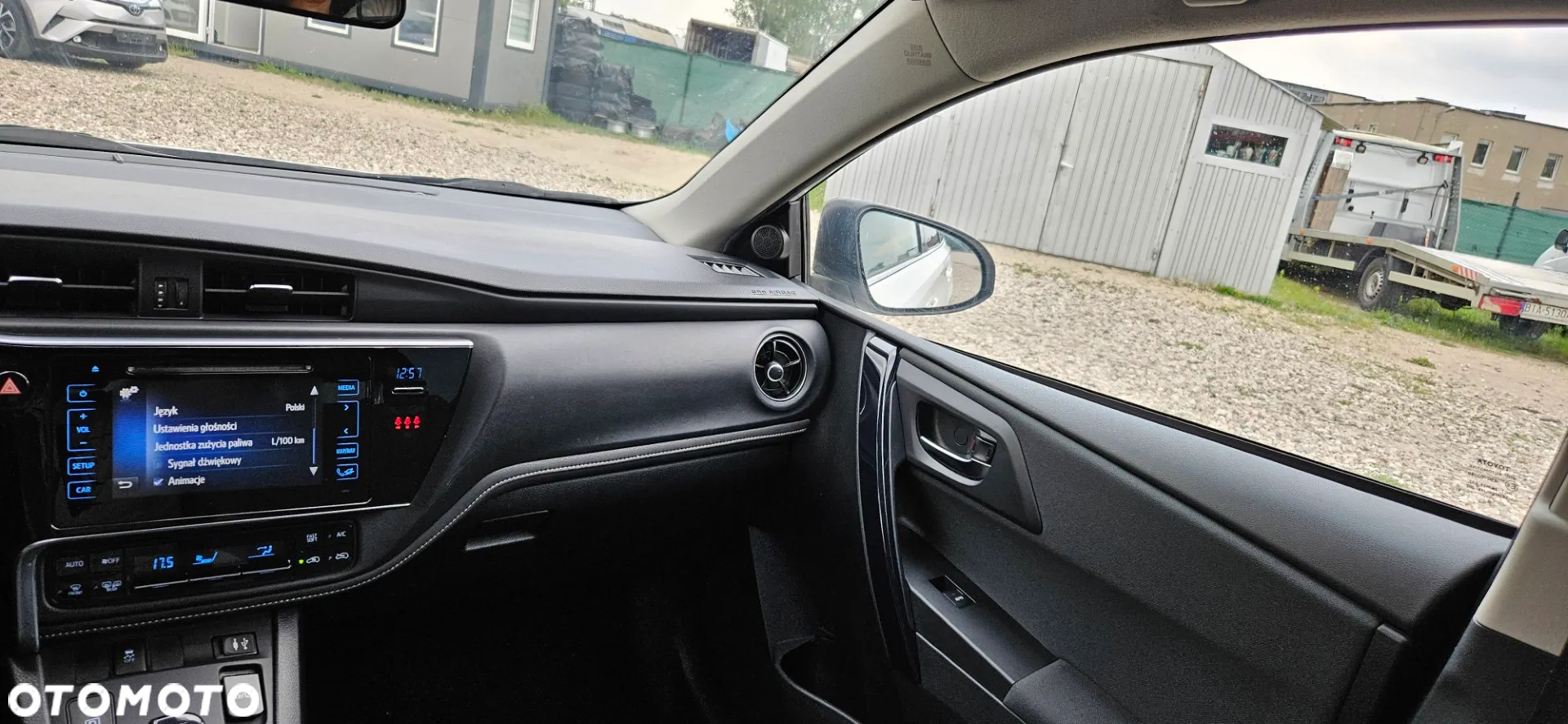 Toyota Auris 1.8 VVT-i Hybrid Automatik Comfort - 31