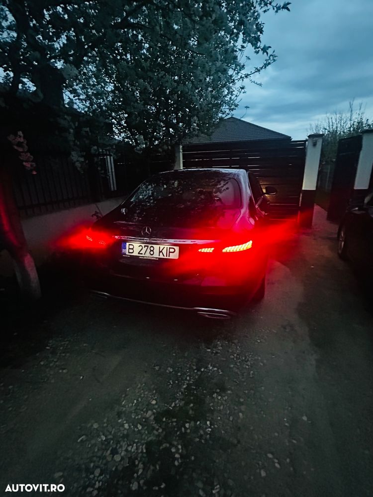 Mercedes-Benz E - 13