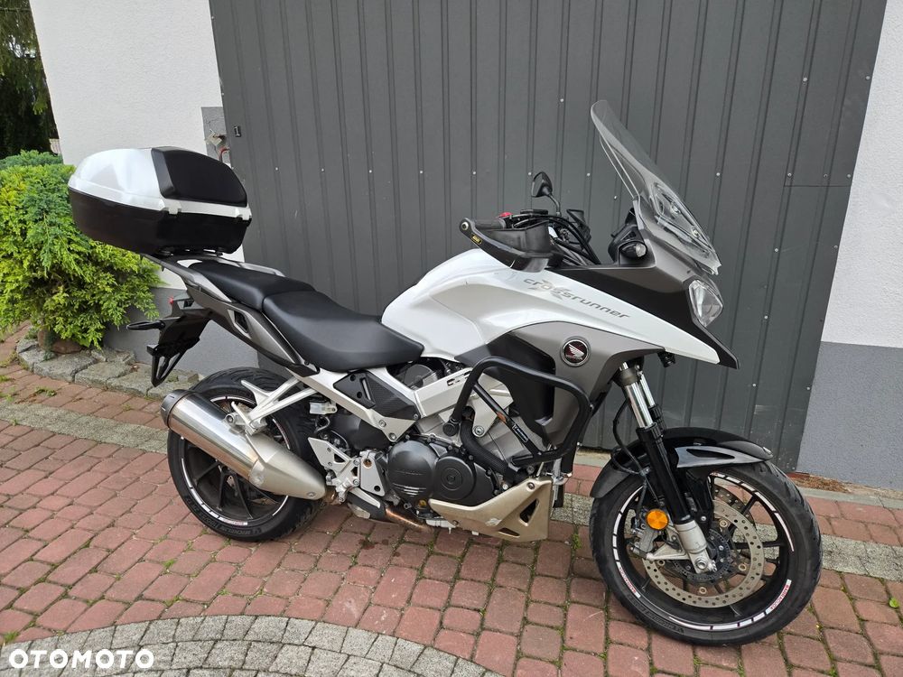 Honda VFR - 8