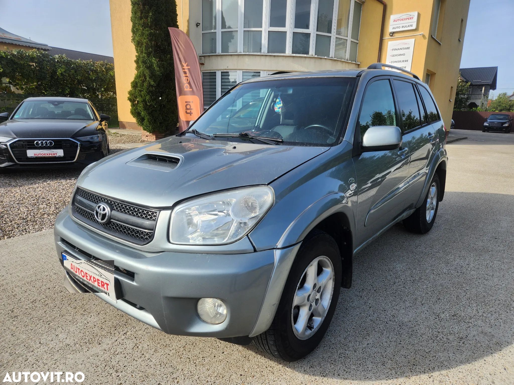 Toyota RAV4 2.0 D-4D Confort - 1