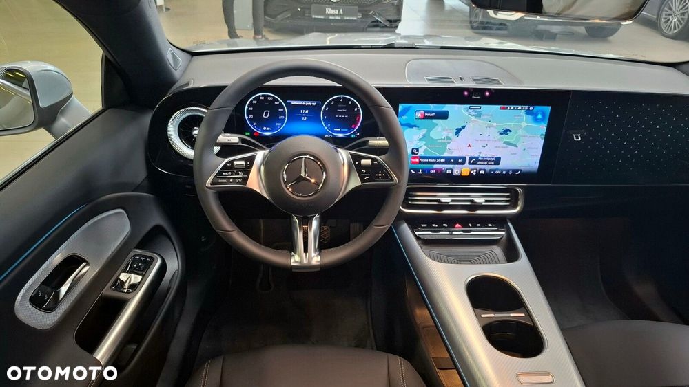 Mercedes-Benz CLA 200 mHEV 8G-DCT - 12