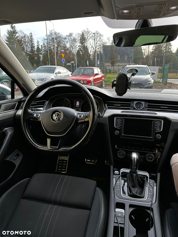 Volkswagen Passat Alltrack - 11