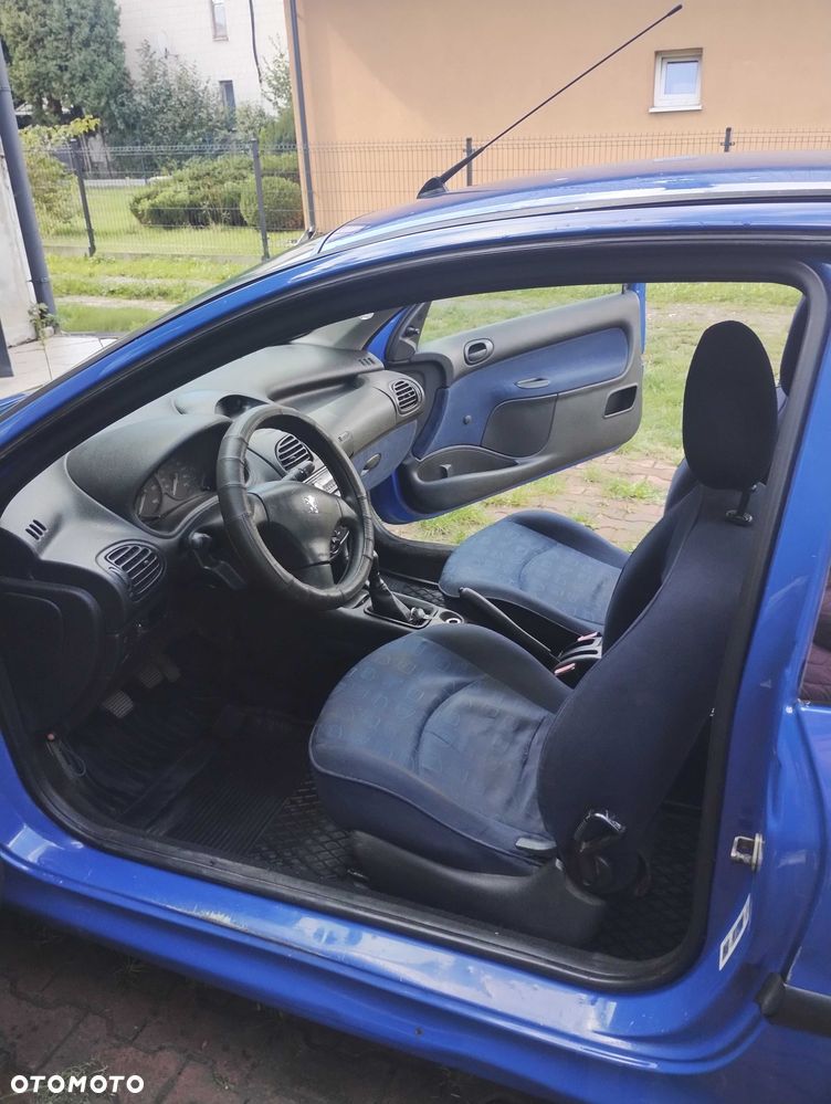 Peugeot 206 - 4