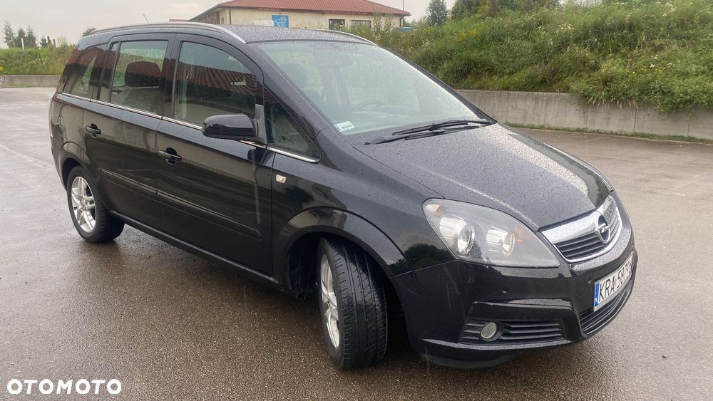 Opel Zafira 1.9 CDTI Cosmo - 3