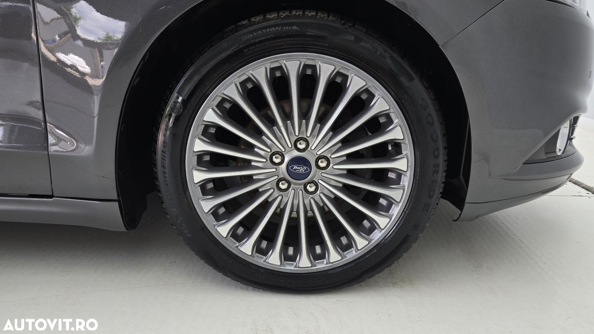 Ford Mondeo 2.0 TDCi Titanium - 23