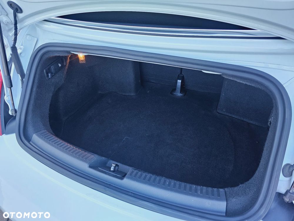 Volkswagen Beetle - 23