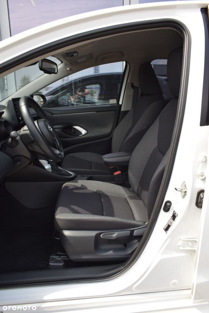 Toyota Yaris - 13