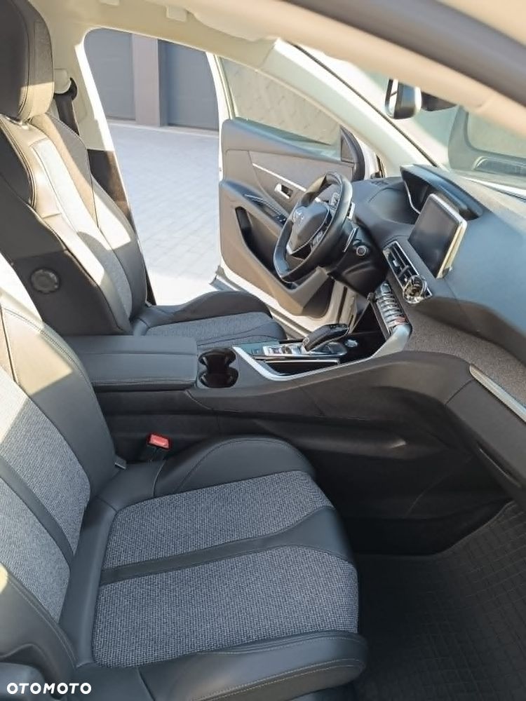 Peugeot 3008 1.6 PureTech GPF Allure S&S EAT8 - 15