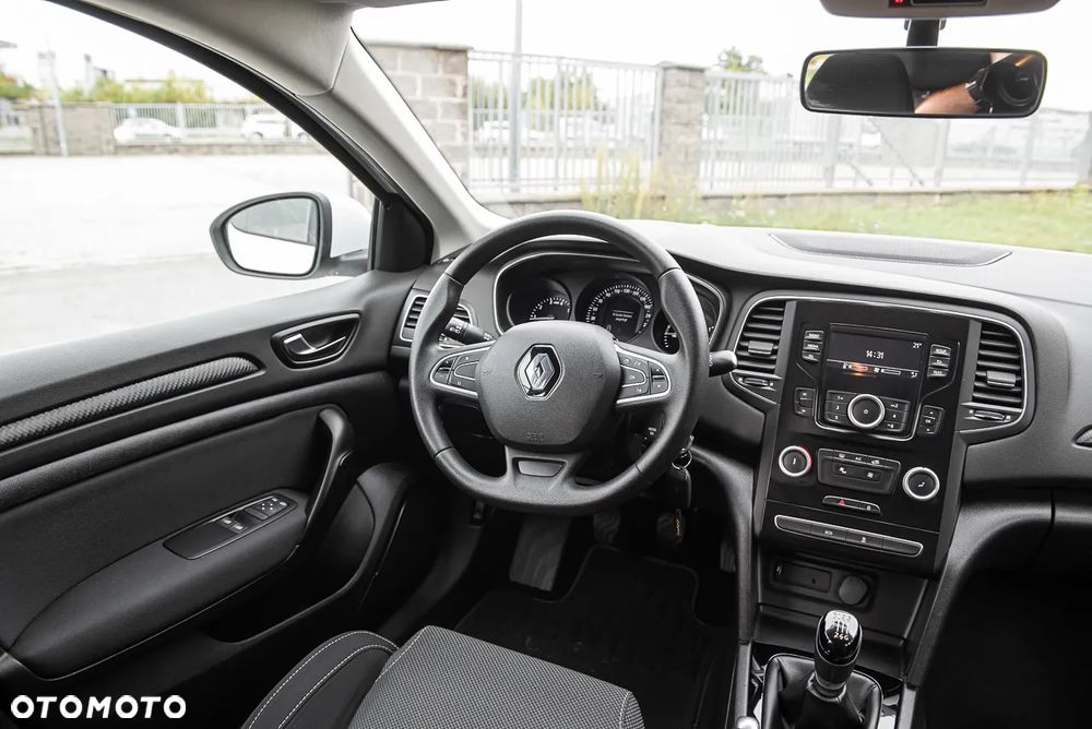 Renault Megane 1.2 Energy TCe Life - 21