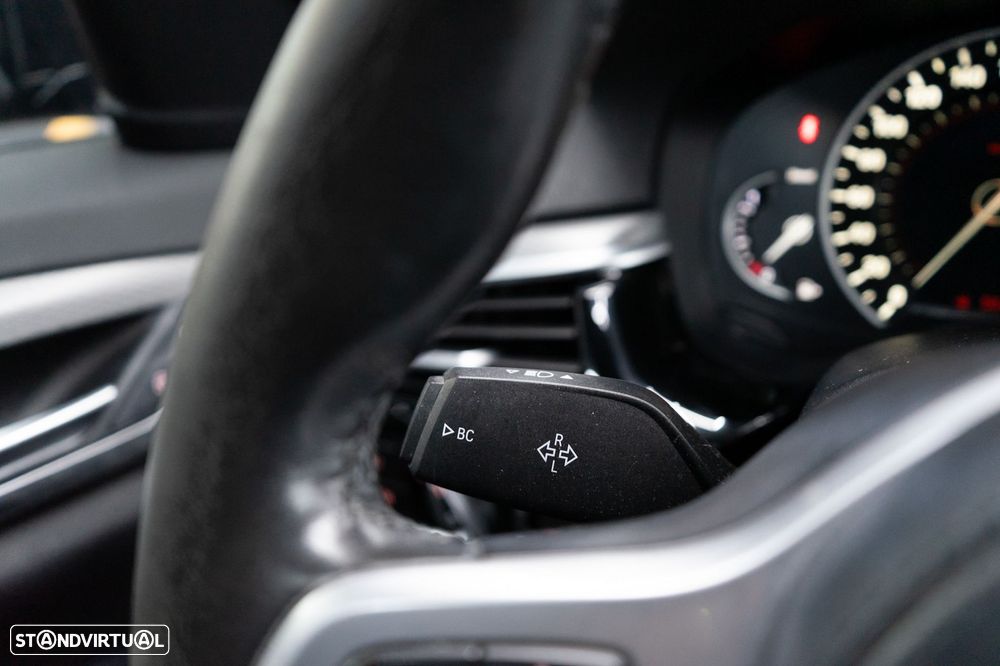 BMW 520 d Pack M Auto - 37