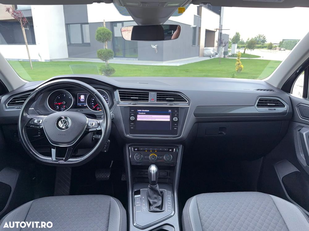 Volkswagen Tiguan - 10