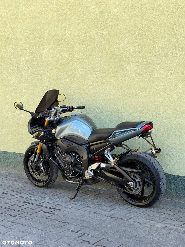 Yamaha FZ - 19
