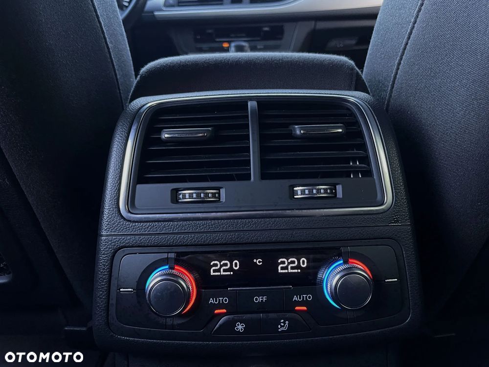 Audi A6 Avant 2.0 TDI Ultra S tronic - 36