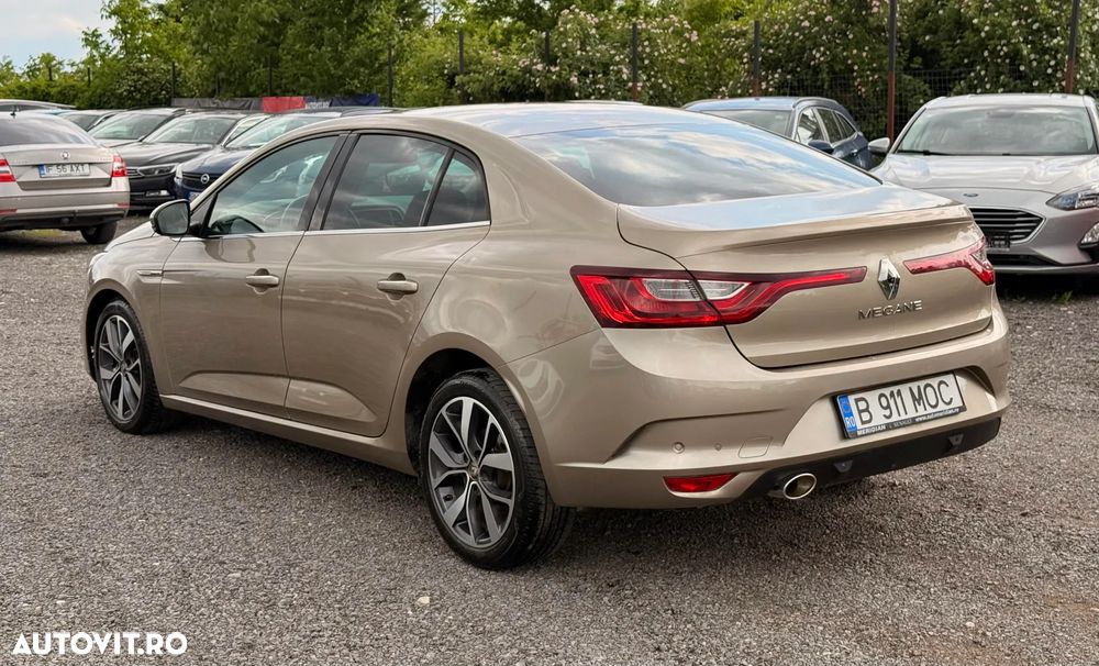 Renault Megane TCe EDC Intens - 4