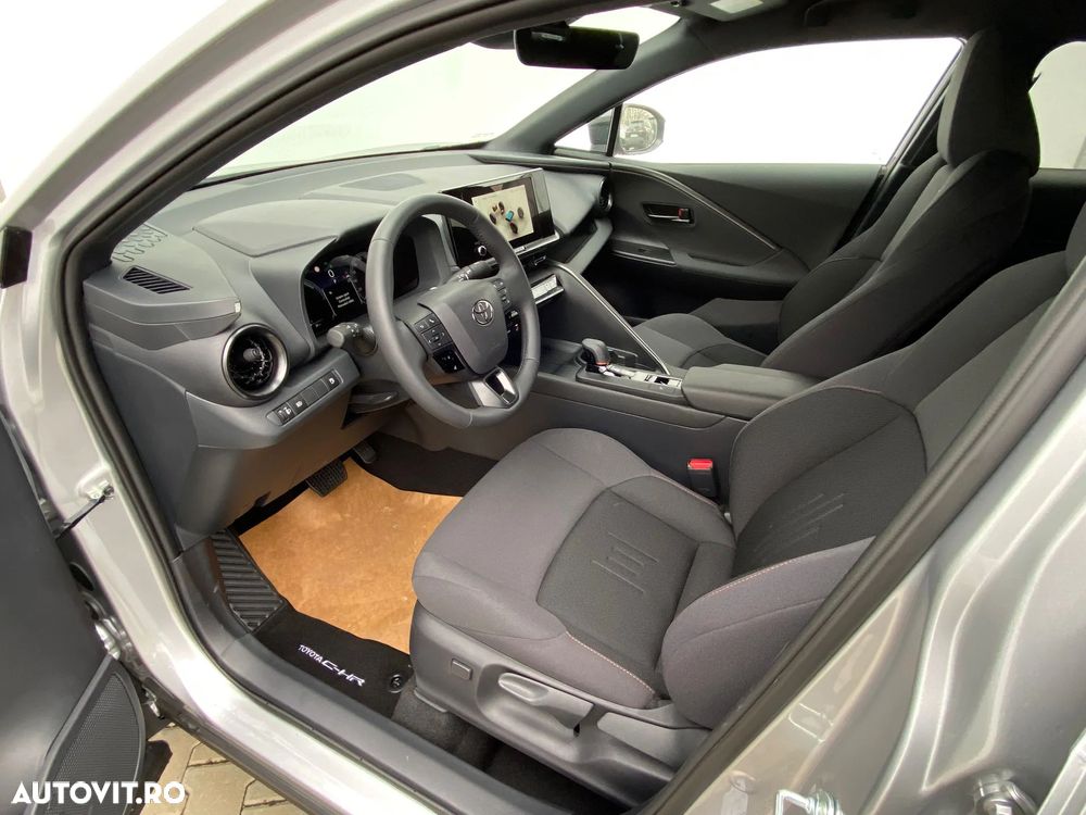 Toyota C-HR - 5
