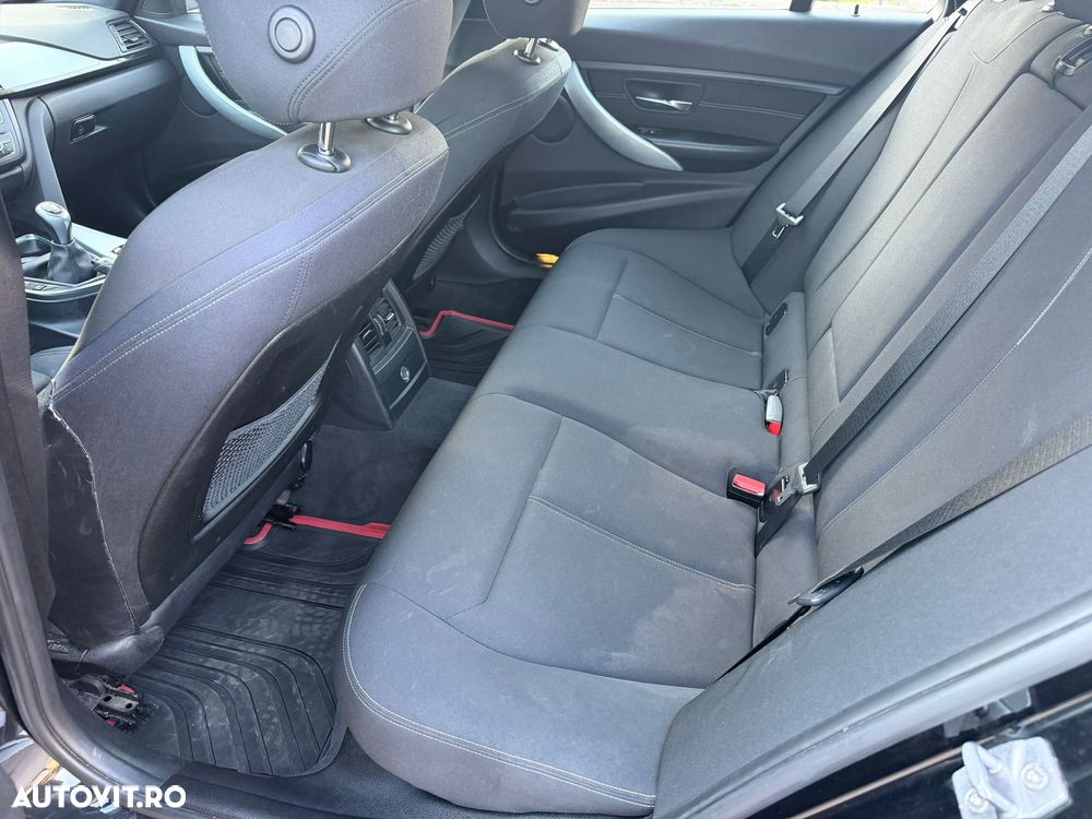 BMW Seria 3 320d DPF M Sport Edition - 7
