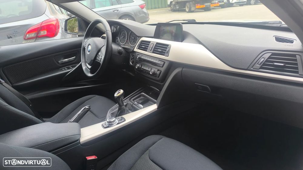 BMW 318 d xDrive Line Luxury - 8
