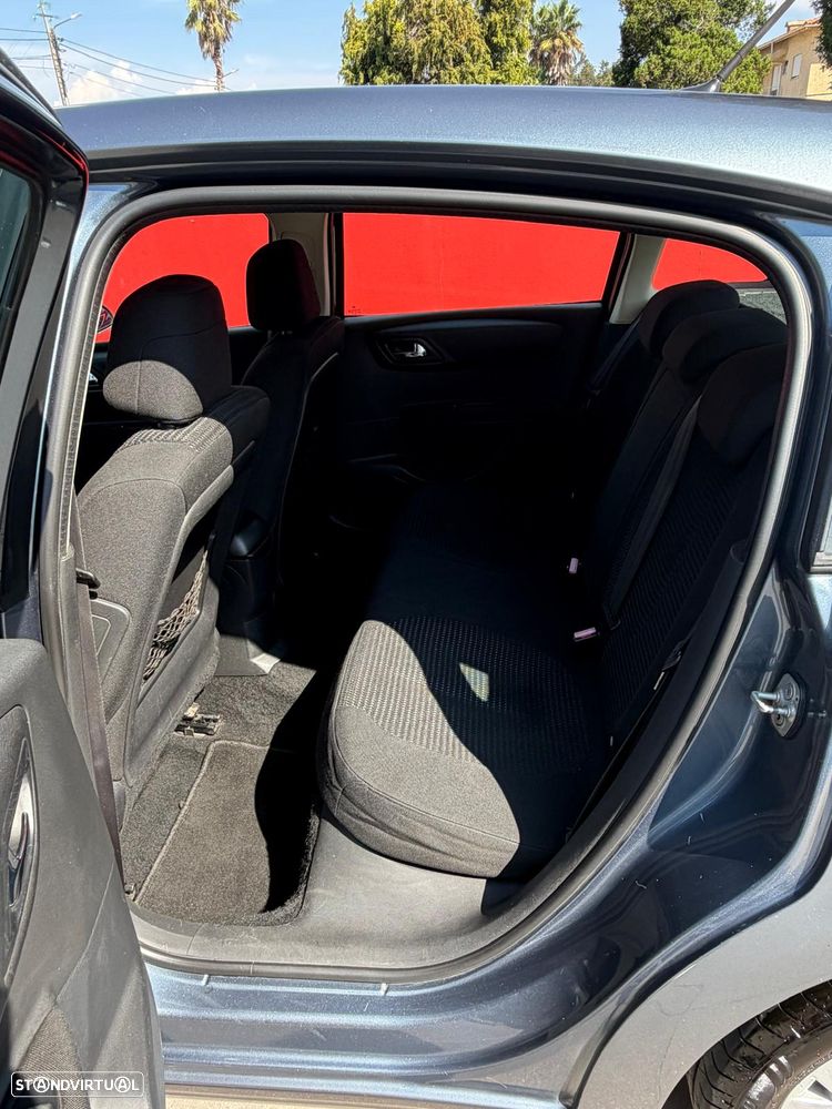 Citroën C4 1.6 HDi VTR Pack - 29
